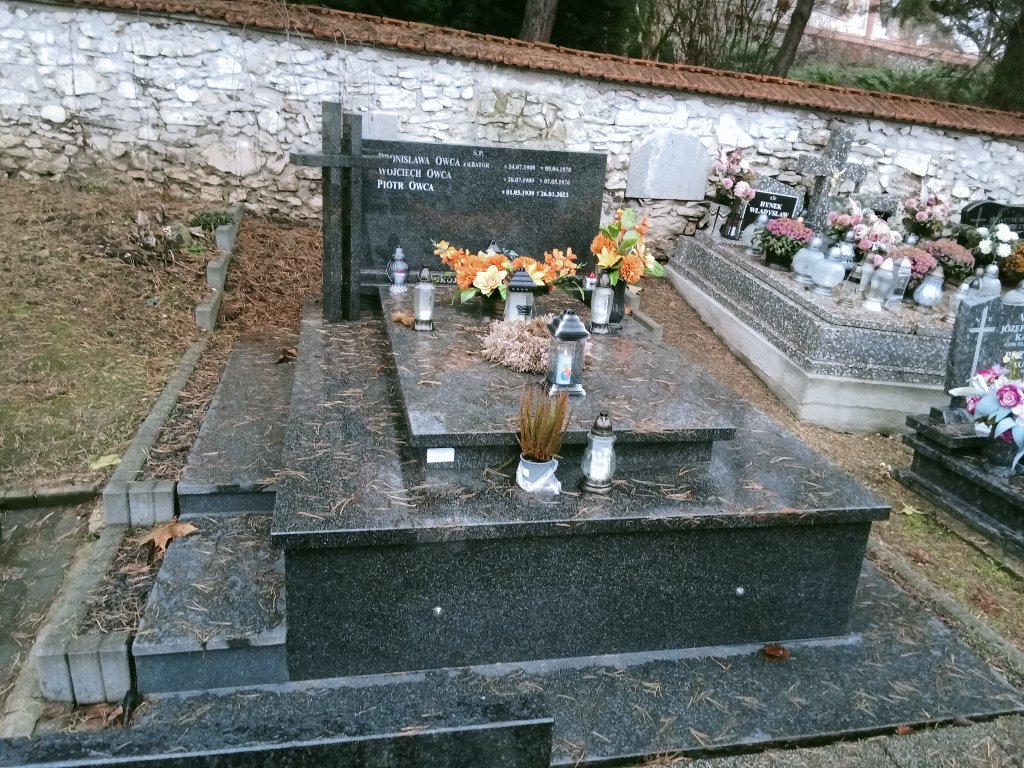 Grób Bronisław Owca