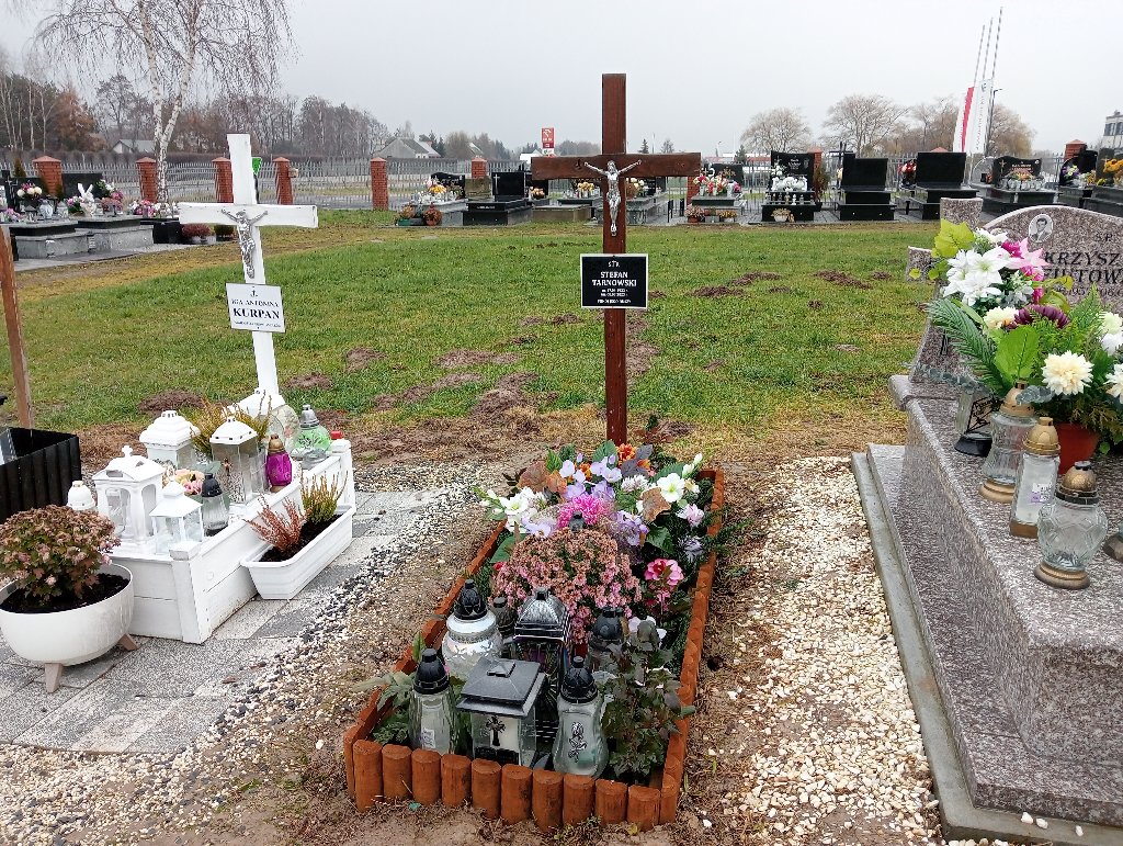 Grób Stefan Tarnowski