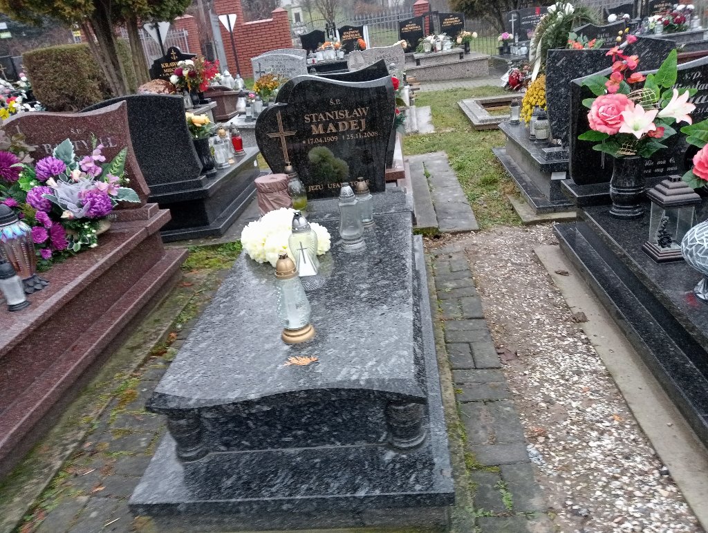 Grób Stanisław Madej